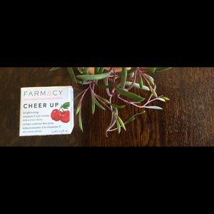 CHEER UP Brightening Vitamin C Eye Cream